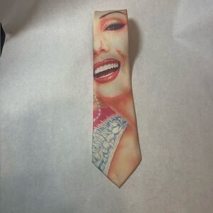 RALPH MARLIN Vintage 1991
Marilyn Monroe PORTRAIT OF MARILYN Neck Tie USA MADE